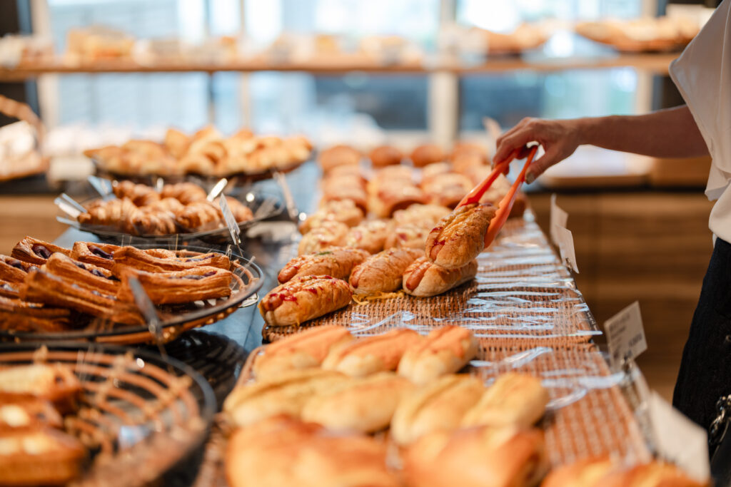 ベーカリー＆カフェ 南西の風