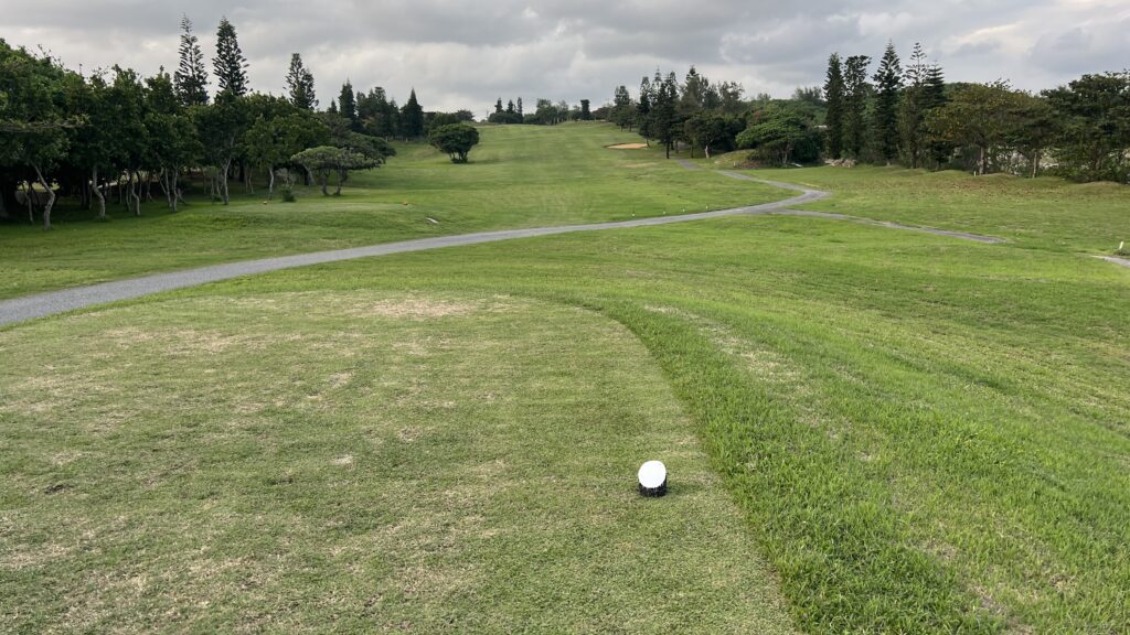 シギラベイカントリークラブ_10番ホール（Par5） 打ち上げのロングホール