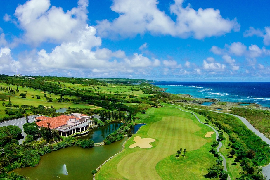 宮古島でおすすめのゴルフ場は？気温・服装なども滞在歴4年以上のスタッフが解説の写真