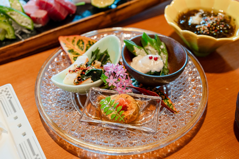 すし屋のかつ勘の小鉢